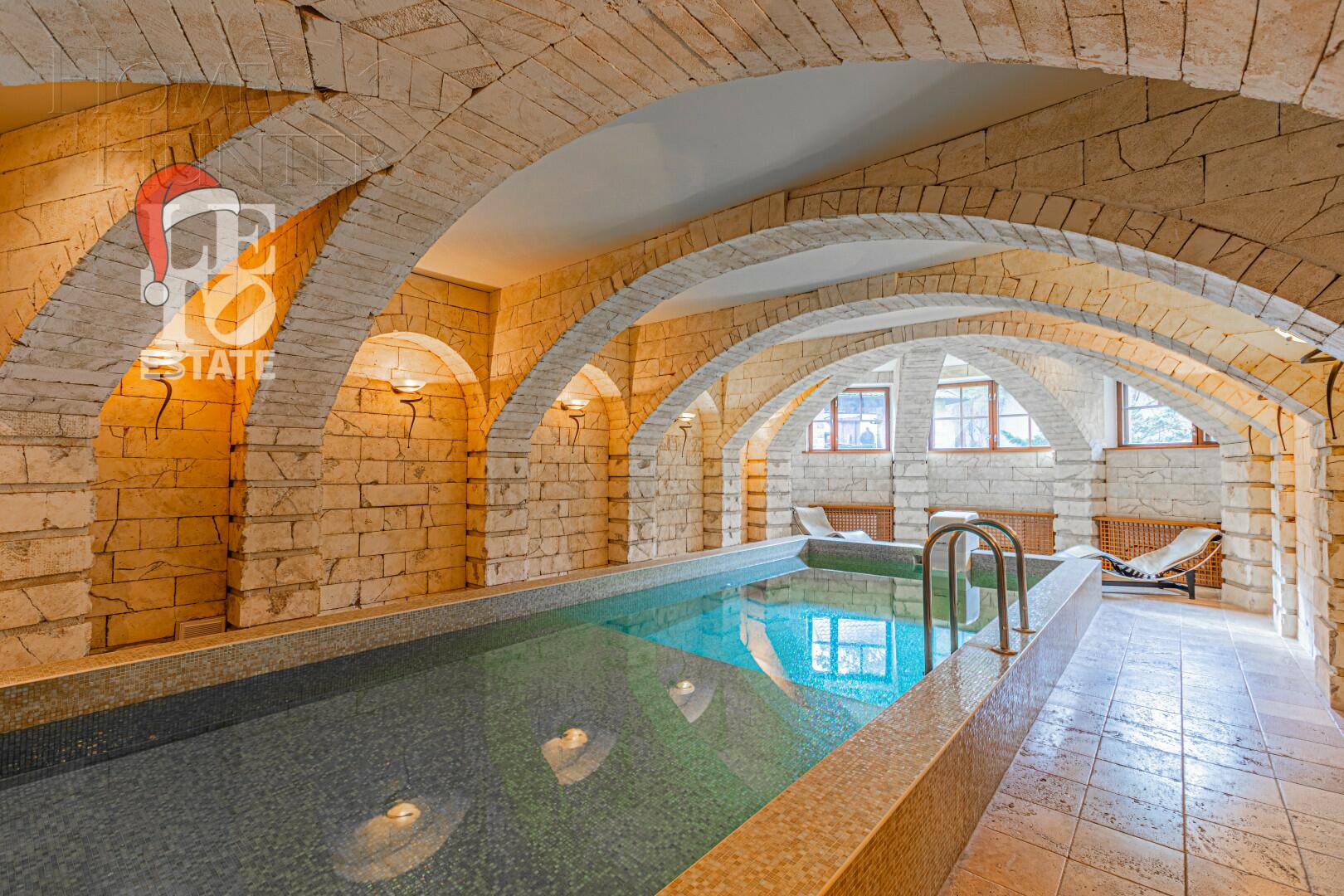 2-этажный коттедж 720 м² с отделкой