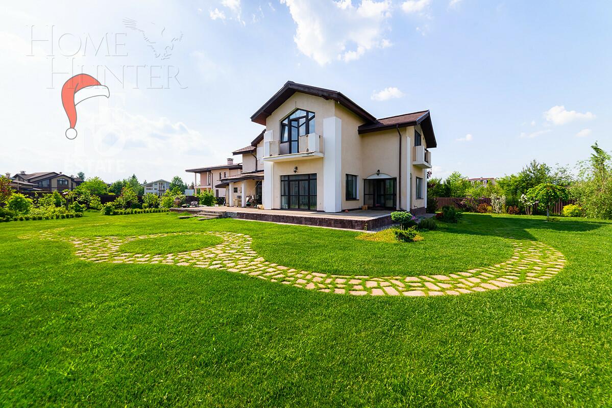 2-этажный коттедж 284.9 м² с отделкой