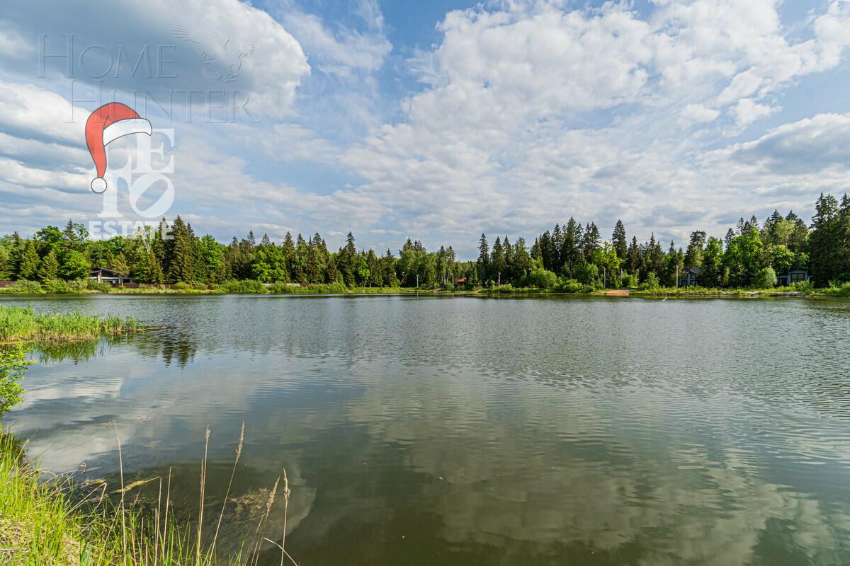 3-этажный коттедж 950 м² без отделки