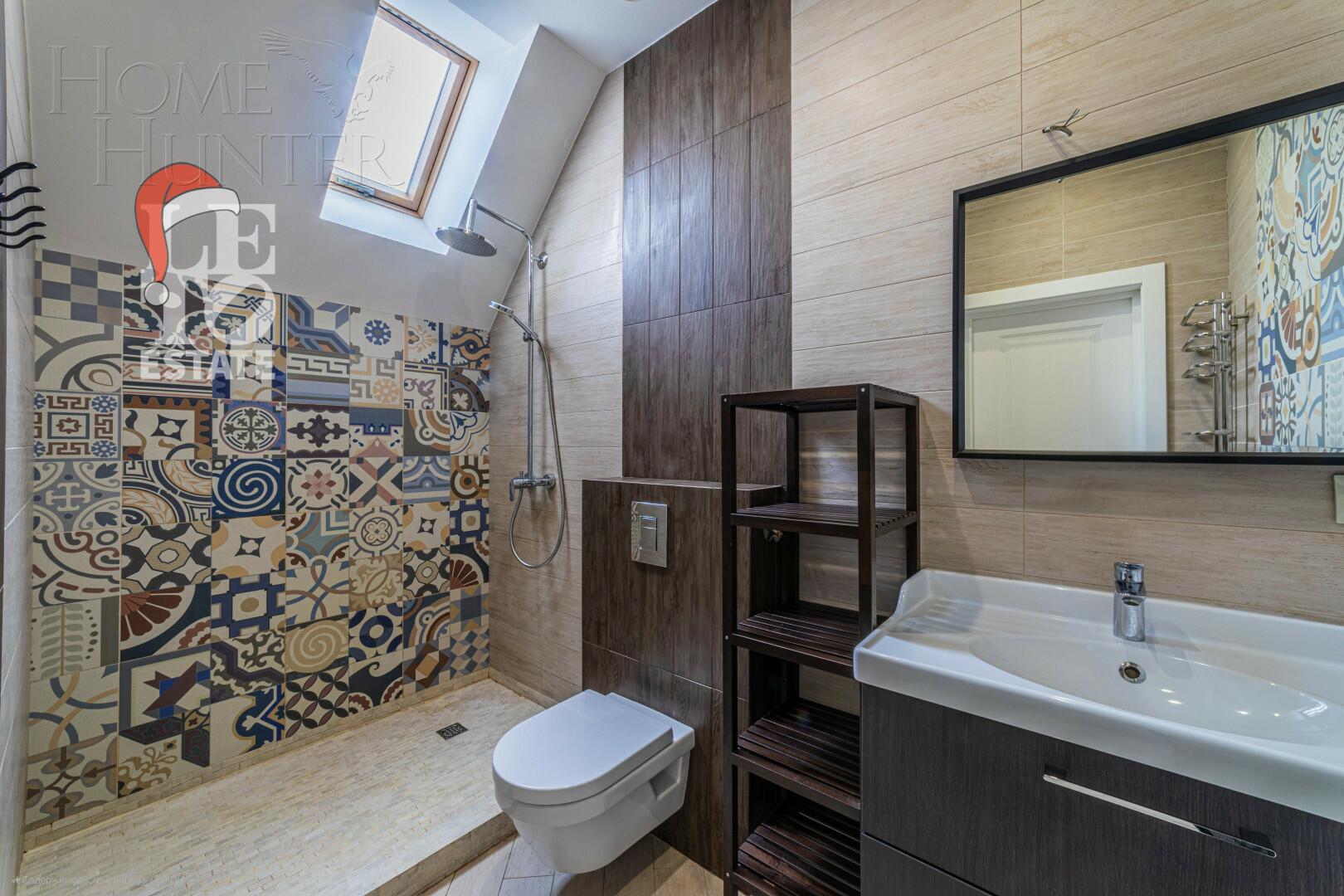 2-этажный коттедж 260 м² с отделкой