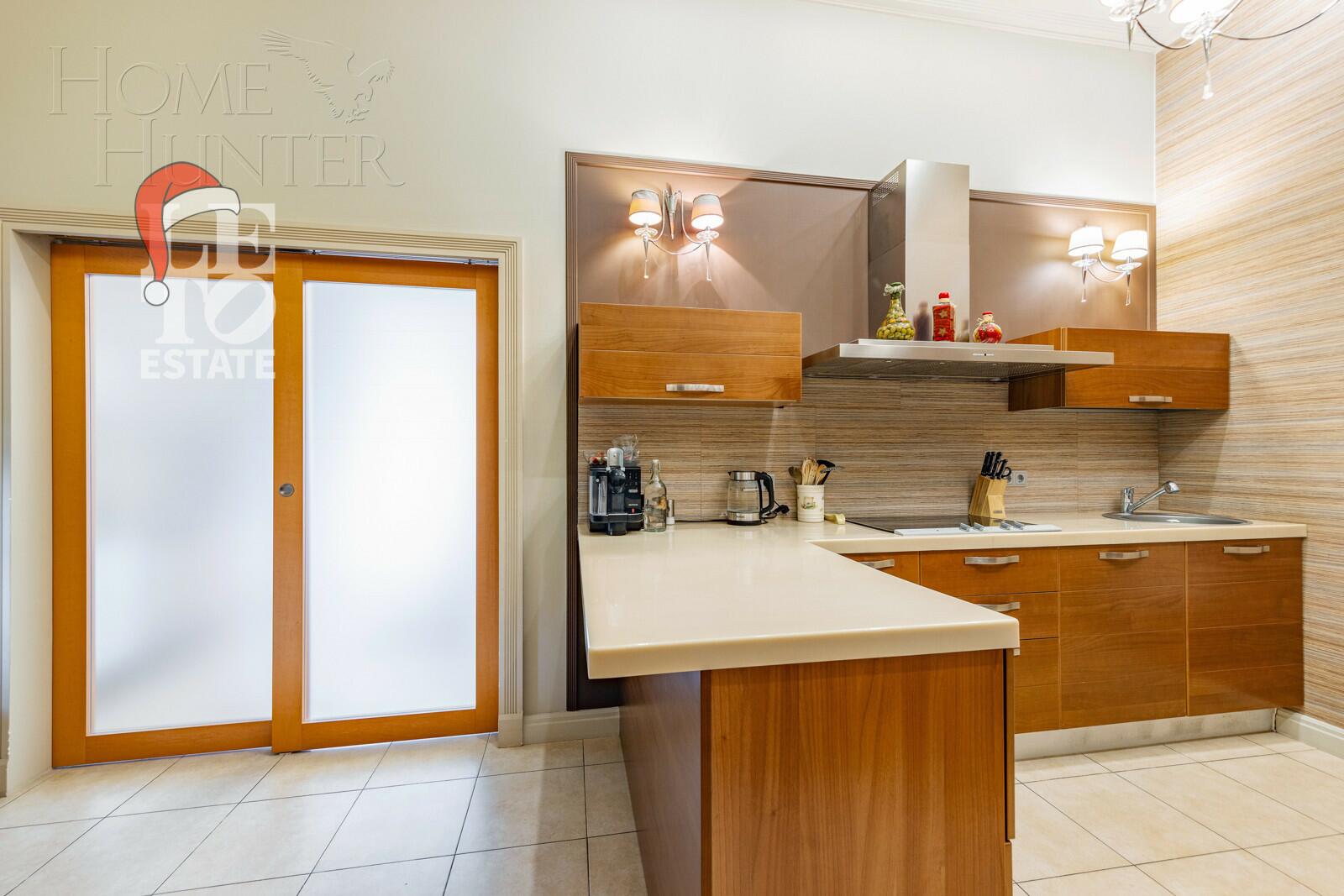 2-этажный коттедж 600 м² с отделкой