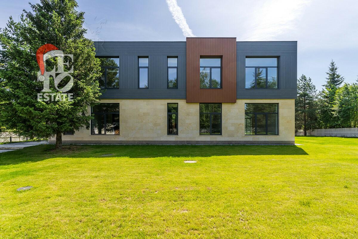 2-этажный коттедж 747 м² с отделкой