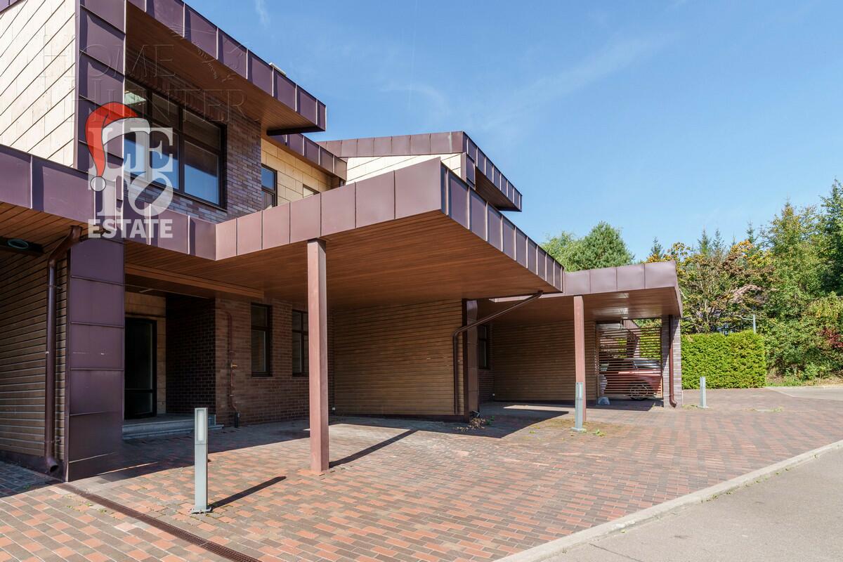 2-этажный таунхаус 270 м² без отделки