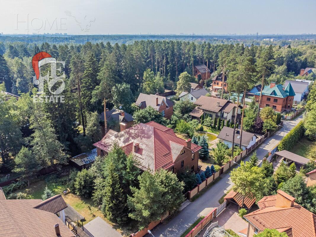 2-этажный коттедж 699.6 м² с отделкой