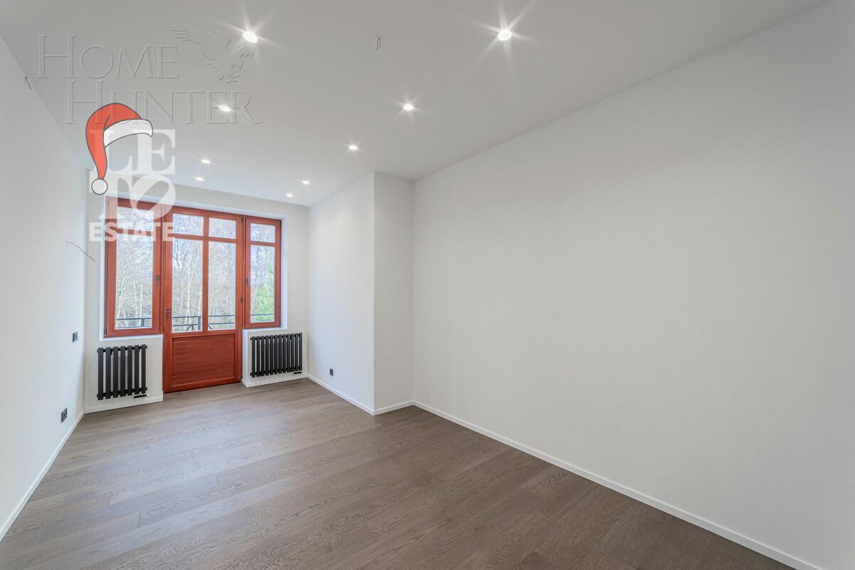 2-этажный коттедж 693 м² с отделкой