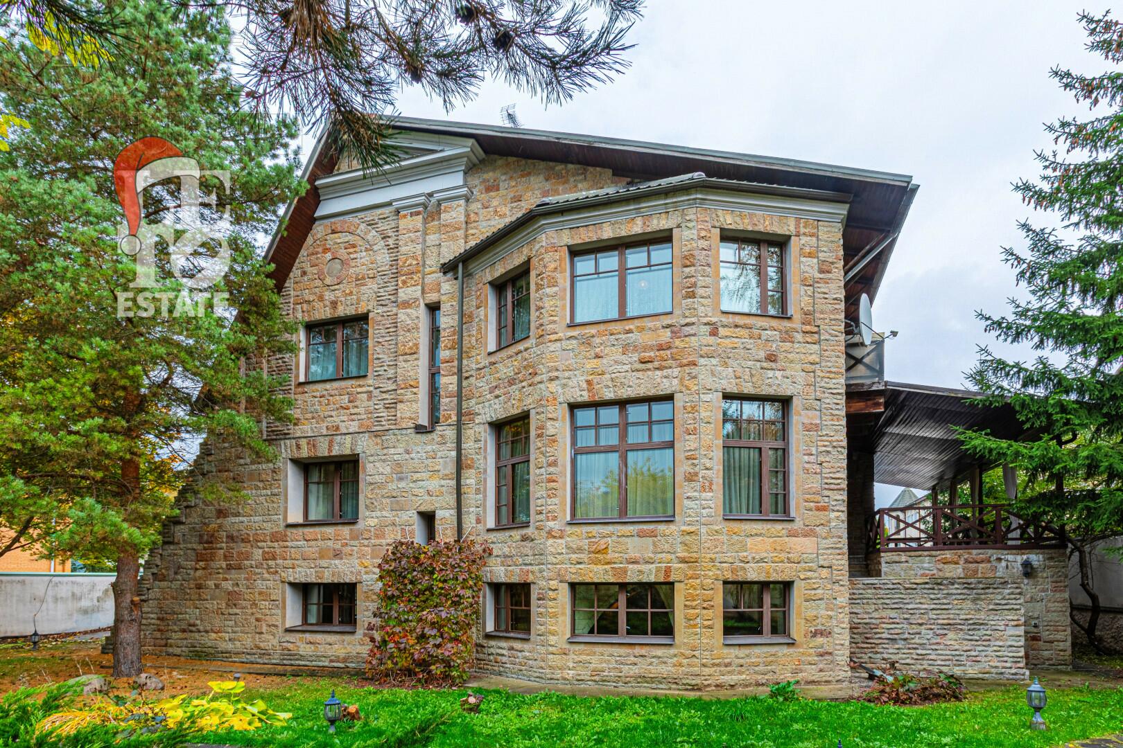 2-этажный коттедж 720 м² с отделкой