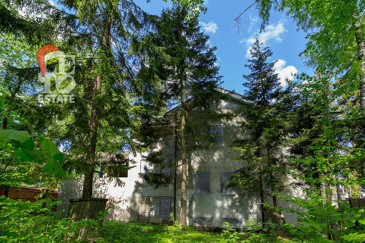 2-этажный коттедж 650 м² без отделки