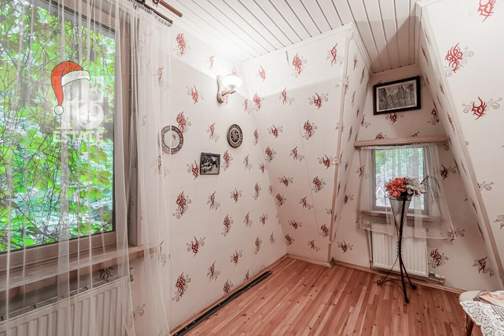 3-этажный коттедж 150 м² с отделкой