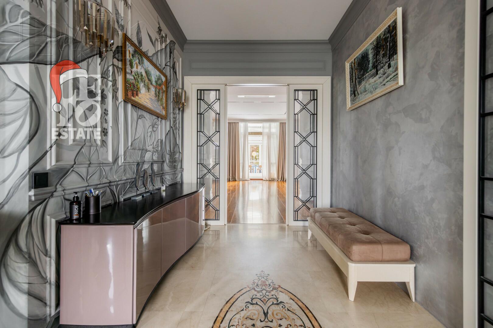 2-этажный коттедж 810 м² с отделкой