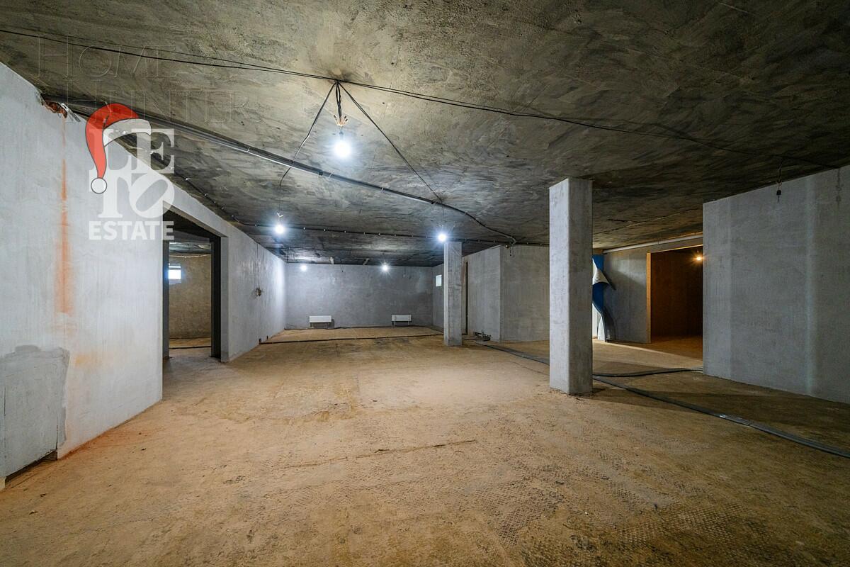 2-этажный коттедж 1 320 м² без отделки