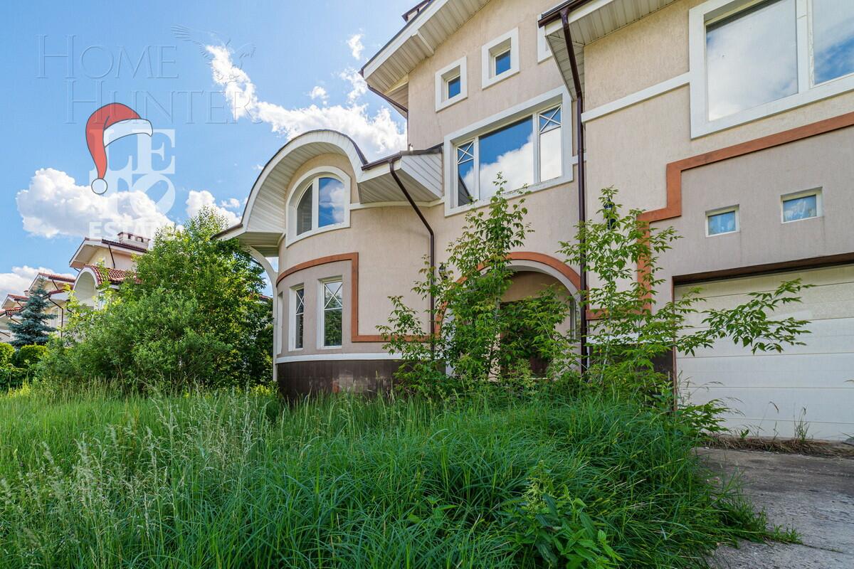 2-этажный таунхаус 330 м² без отделки