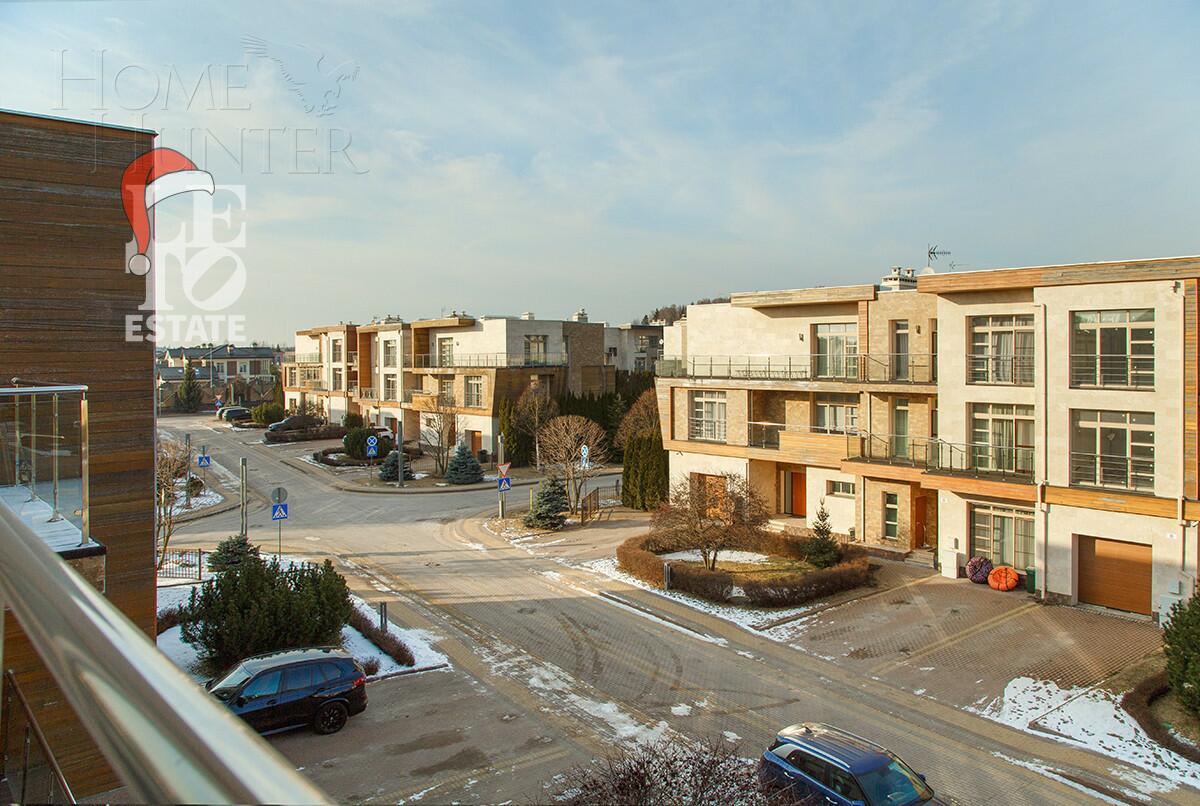 3-этажный таунхаус 264.6 м² с отделкой