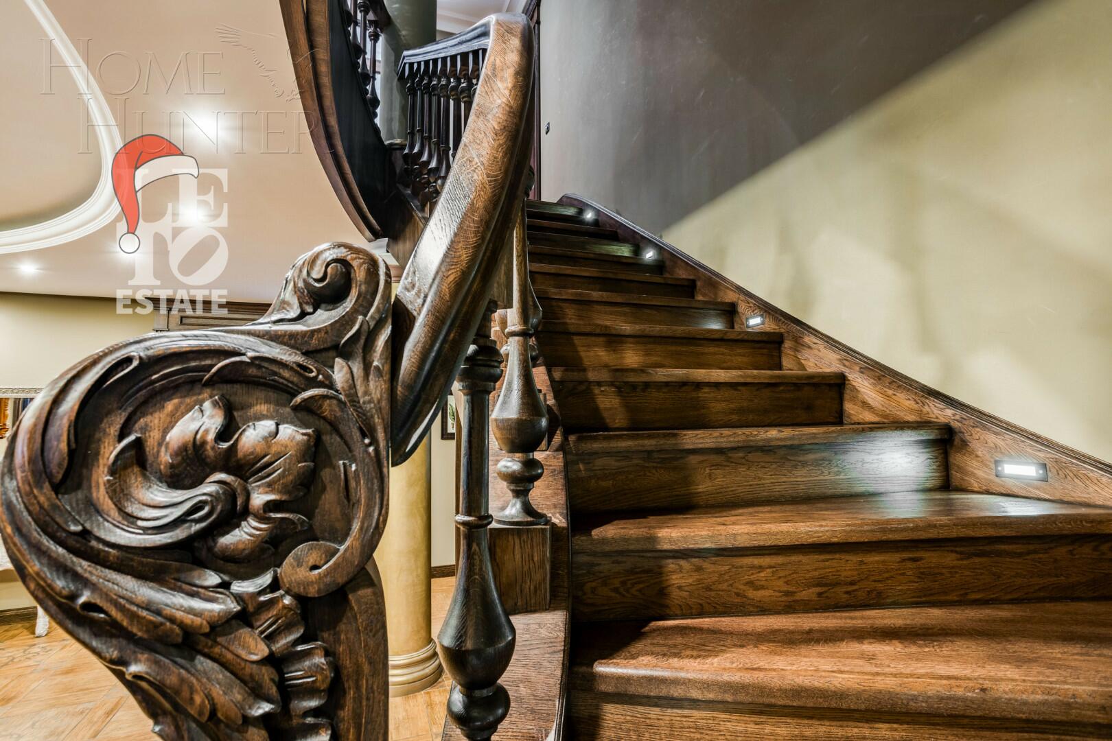 2-этажный коттедж 800 м² с отделкой