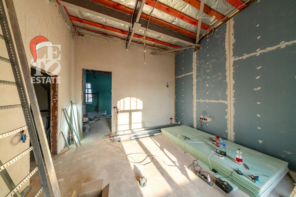 4-этажный таунхаус 395 м² без отделки