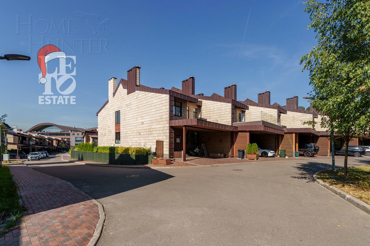 2-этажный таунхаус 270 м² без отделки