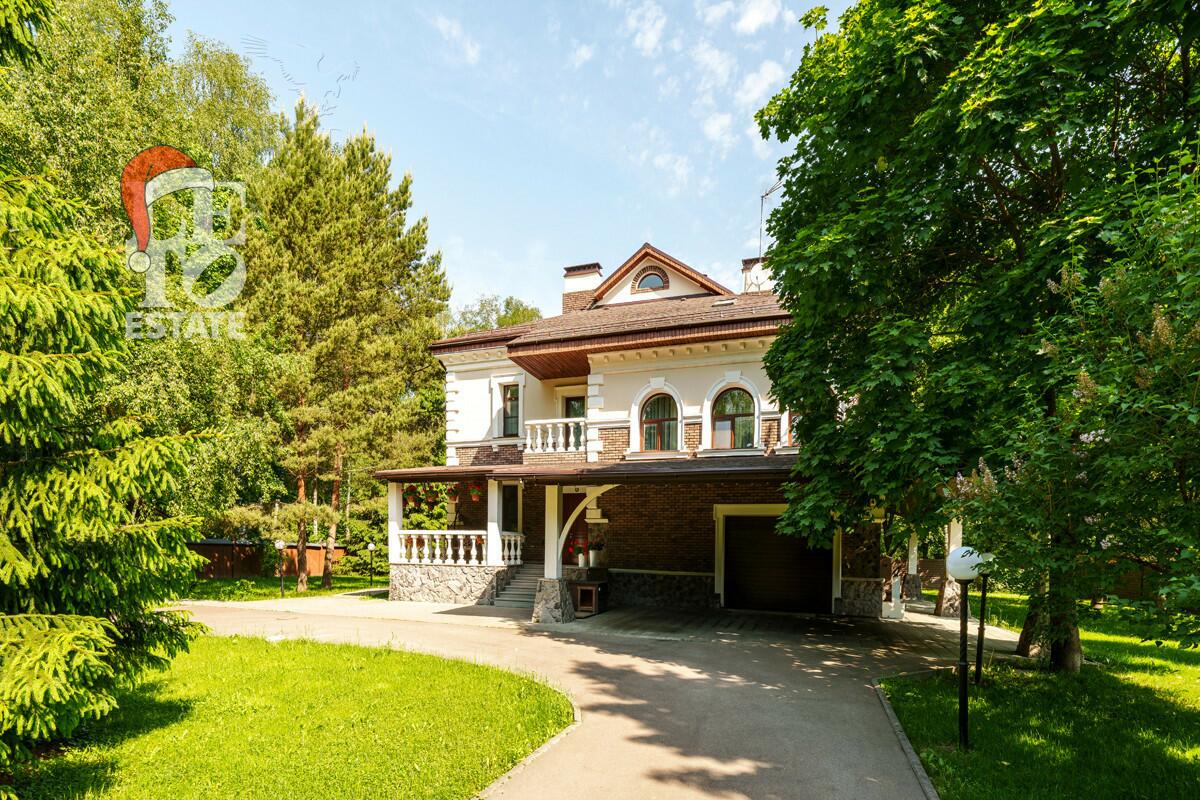 2-этажный коттедж 637 м² с отделкой