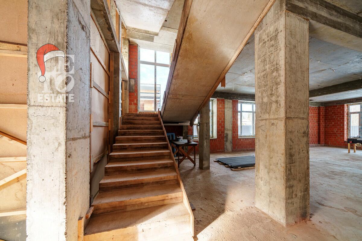 2-этажный коттедж 500 м² без отделки