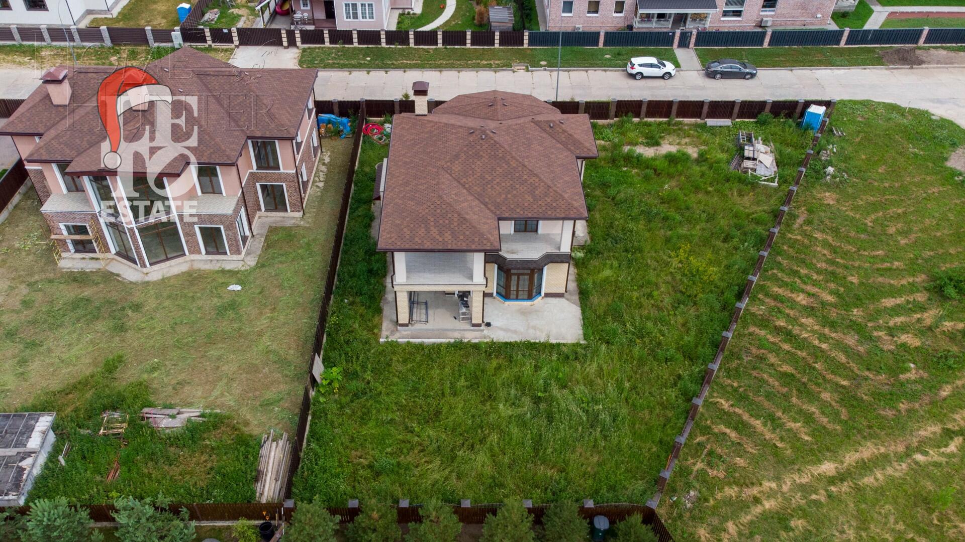 2-этажный коттедж 303 м² без отделки