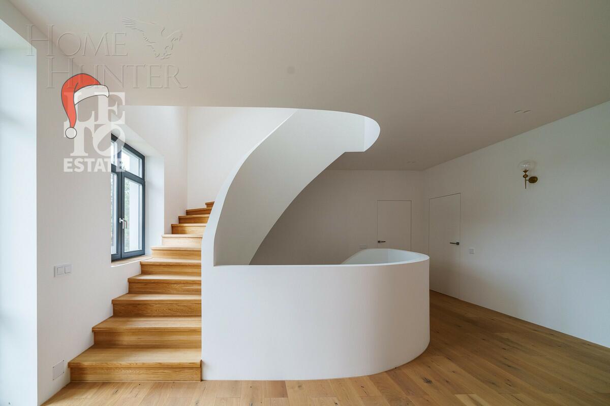 2-этажный коттедж 530 м² с отделкой