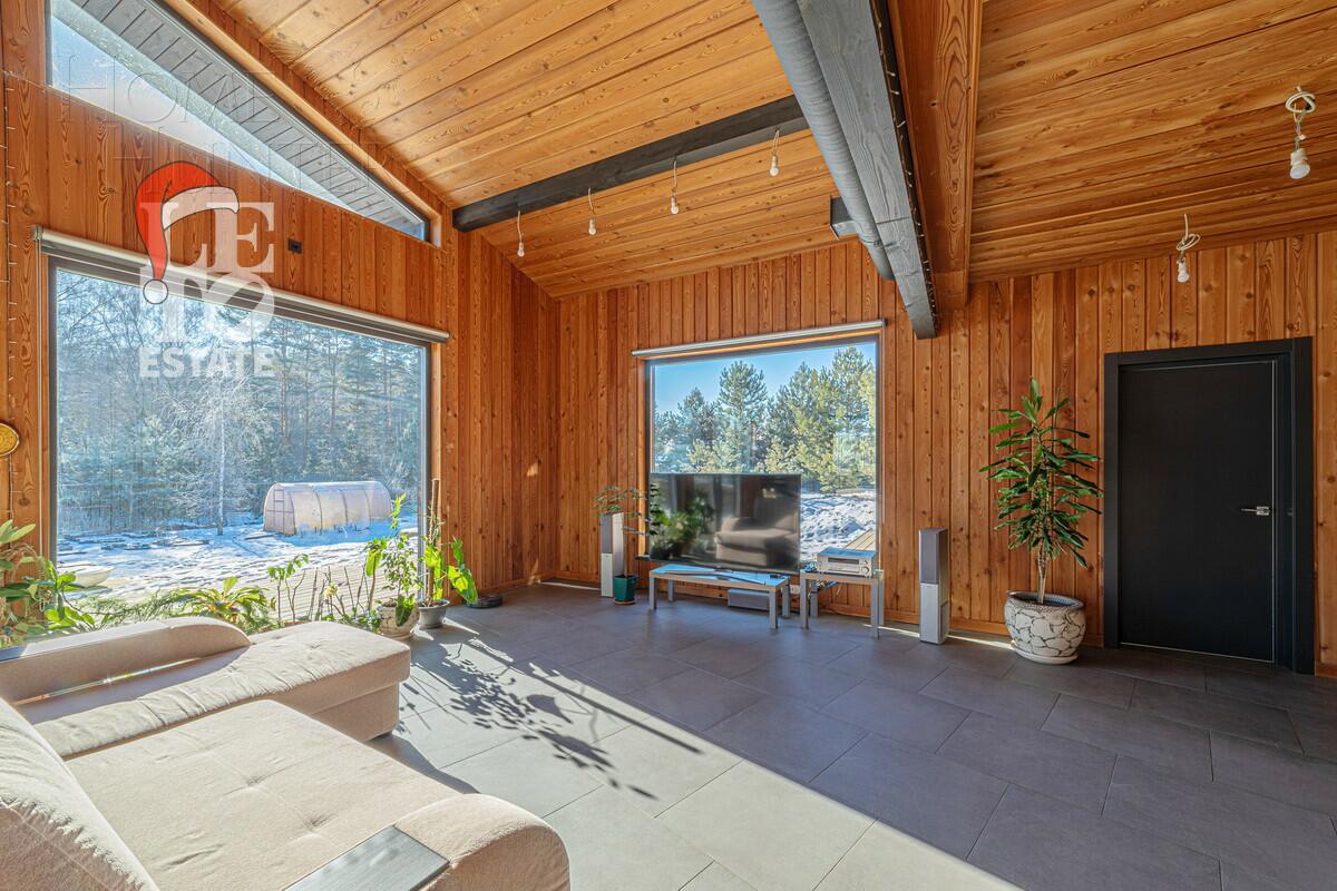 2-этажный коттедж 220 м² с отделкой