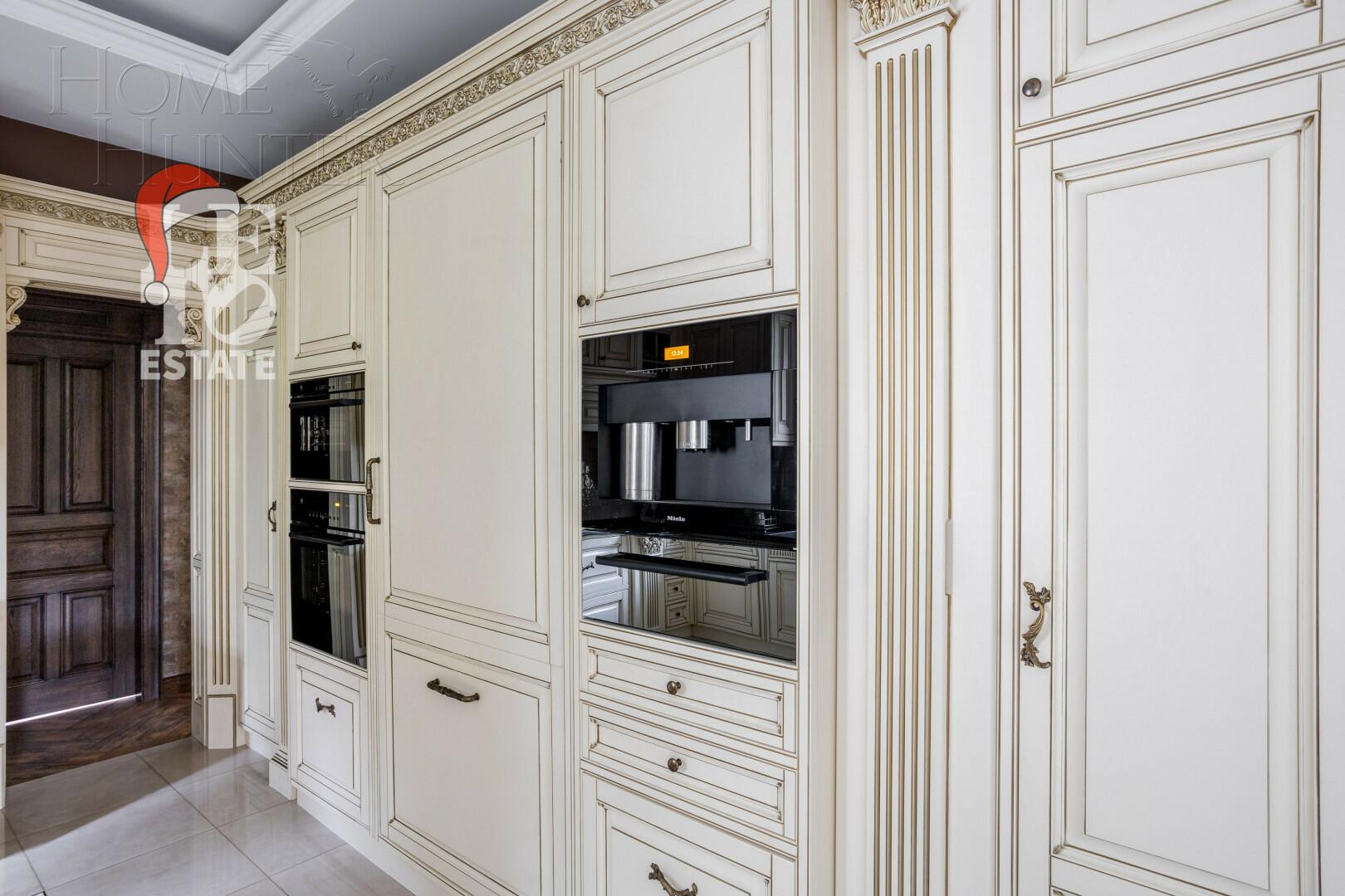 2-этажный коттедж 800 м² с отделкой