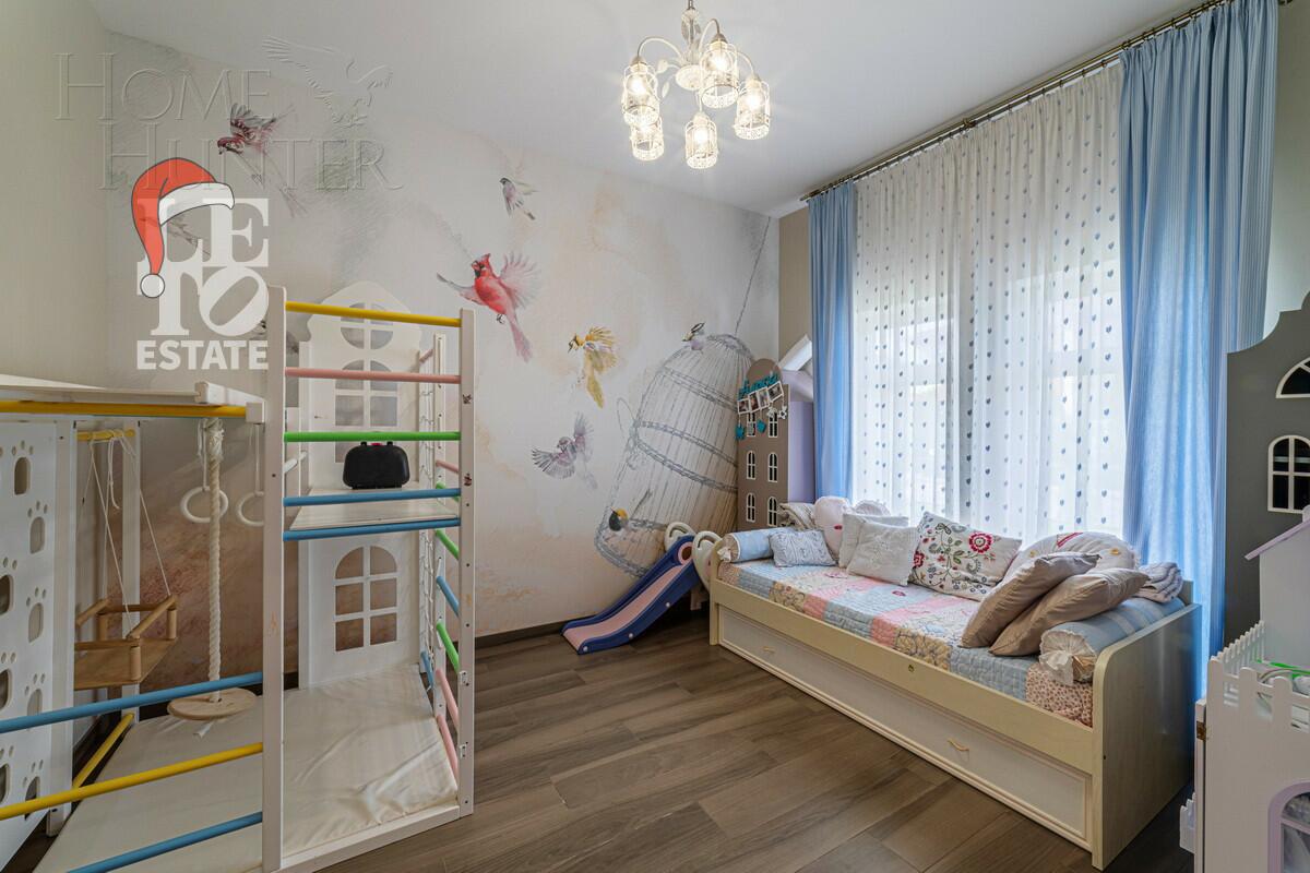 2-этажный коттедж 241 м² с отделкой