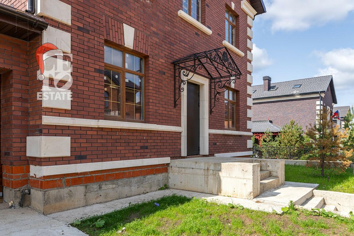 2-этажный коттедж 320 м² без отделки