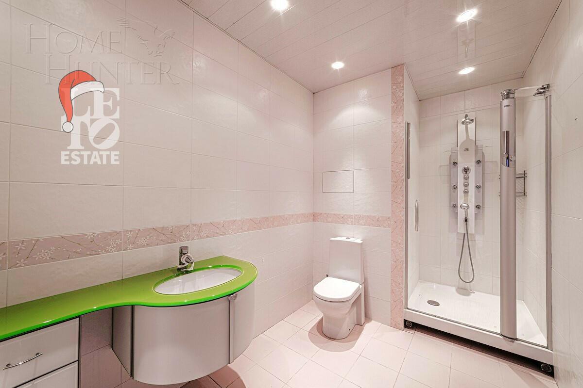 3-этажный коттедж 742 м² с отделкой