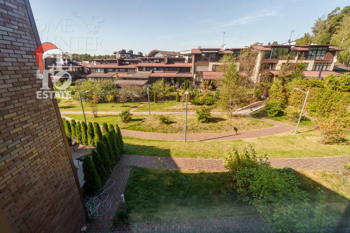 2-этажный таунхаус 270 м² без отделки