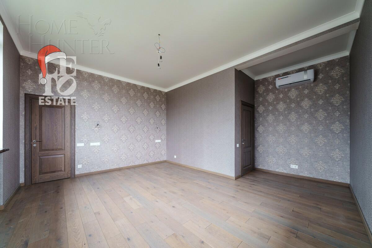2-этажный коттедж 400 м² с отделкой
