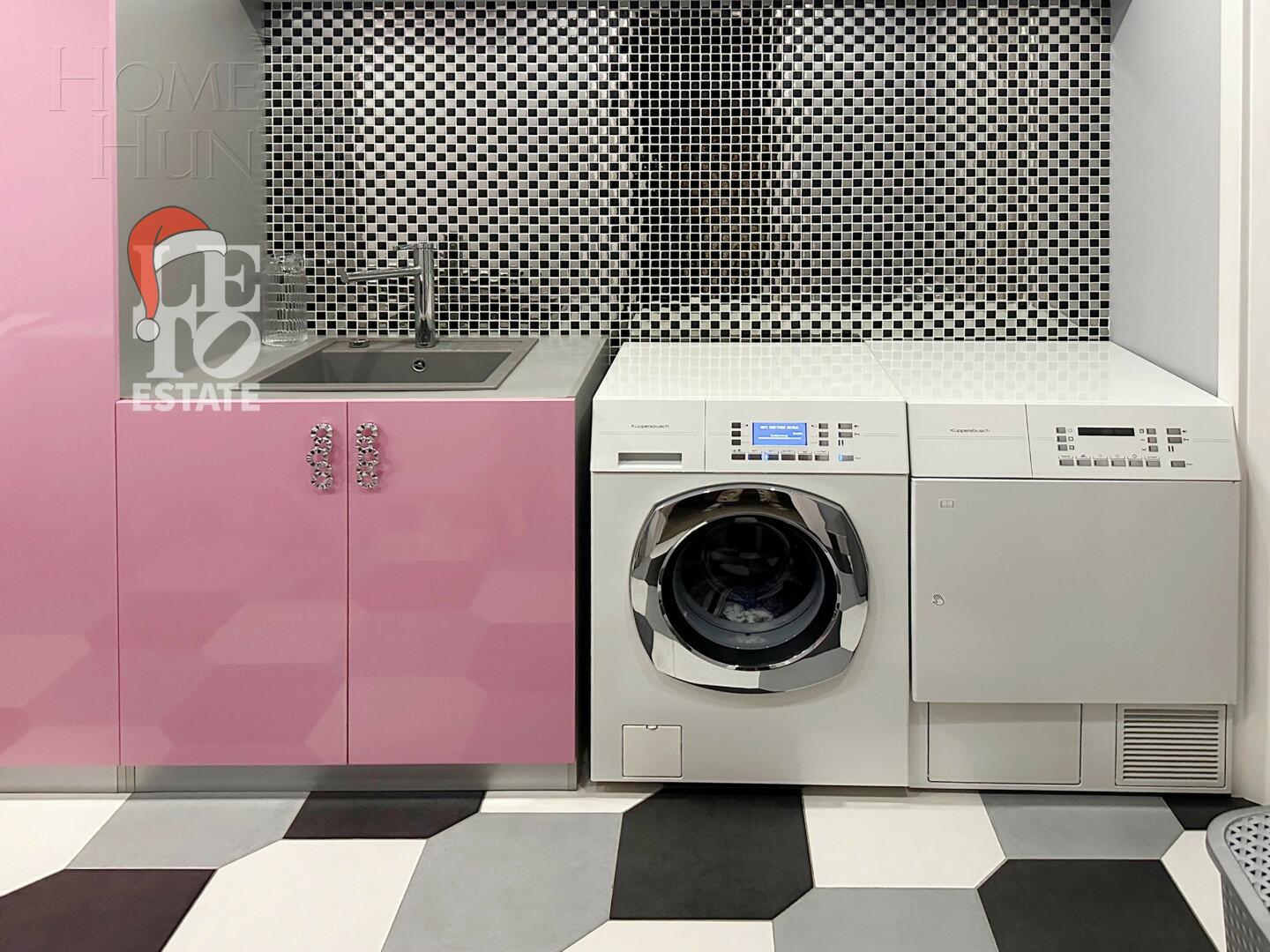 3-этажный таунхаус 293 м² с отделкой