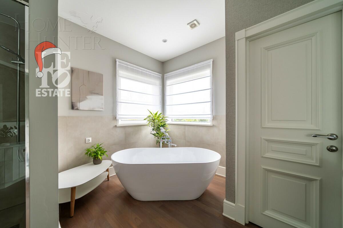 2-этажный коттедж 370 м² с отделкой