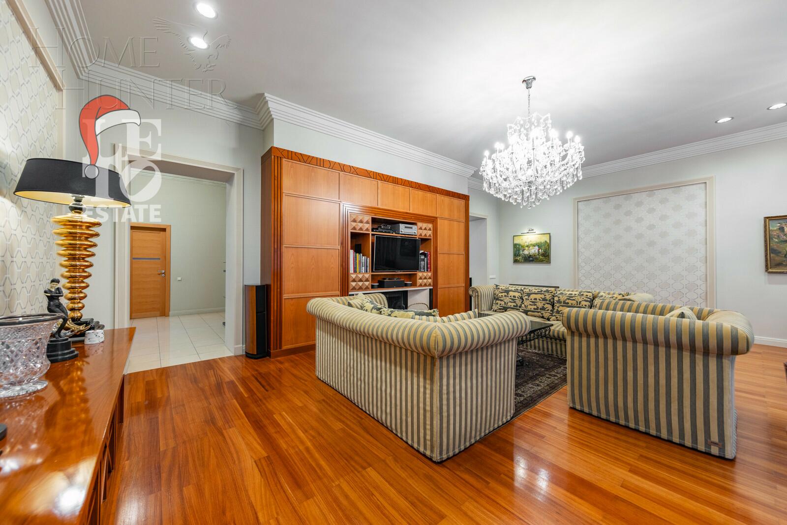 2-этажный коттедж 600 м² с отделкой