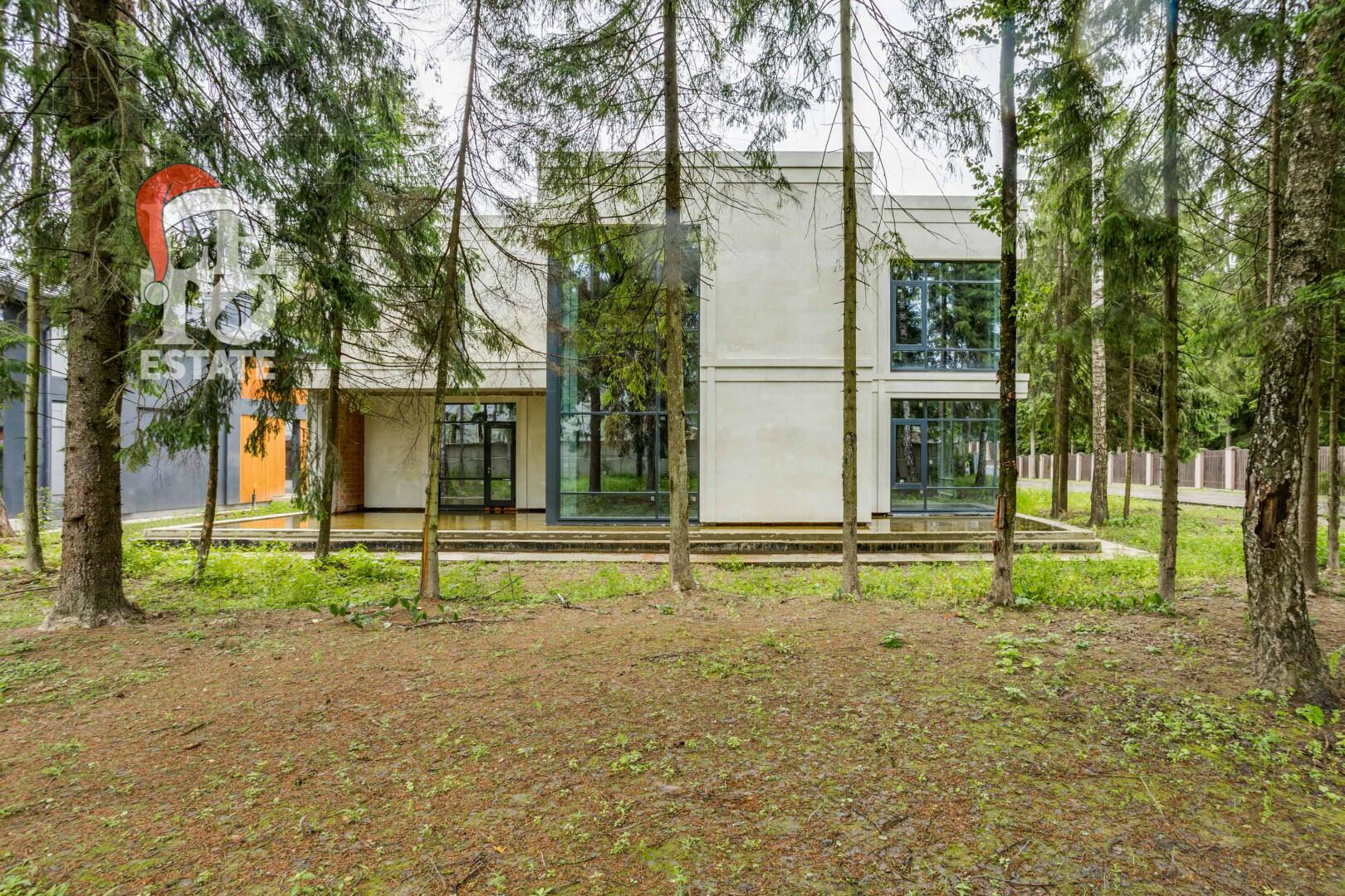 2-этажный коттедж 526 м² без отделки