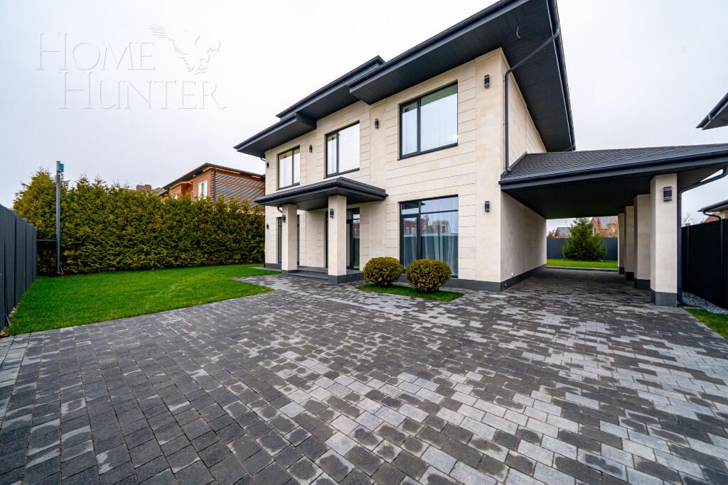 2-этажный коттедж 250 м² без отделки