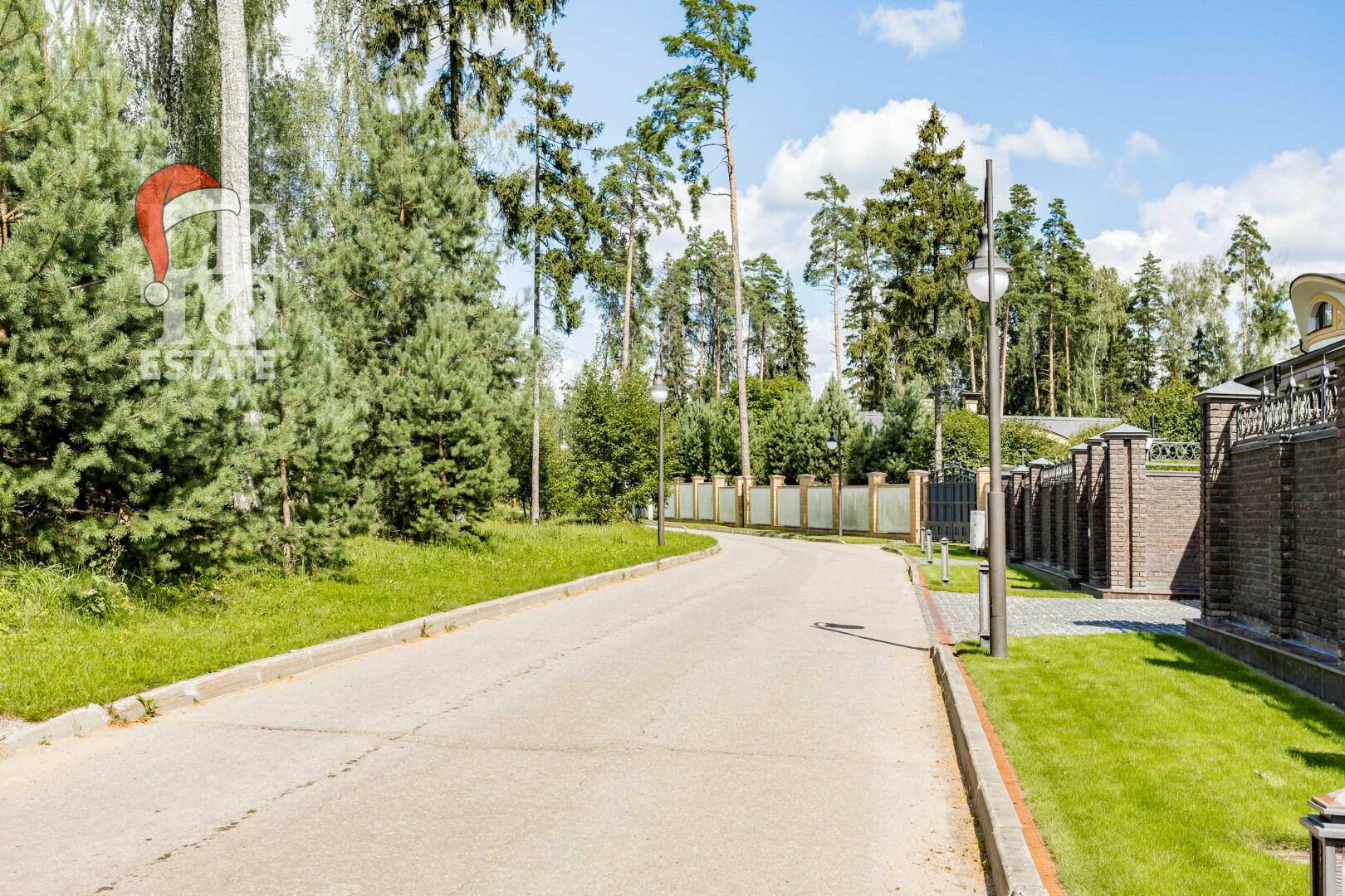 2-этажный коттедж 526 м² без отделки