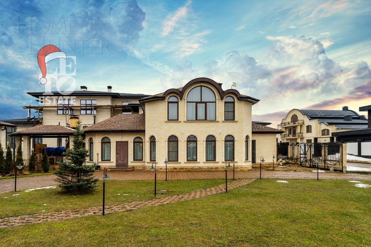 2-этажный коттедж 400 м² с отделкой