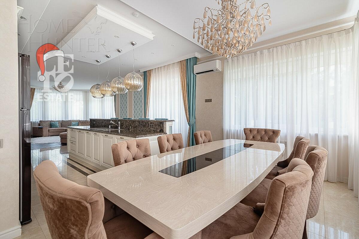 2-этажный коттедж 700 м² с отделкой