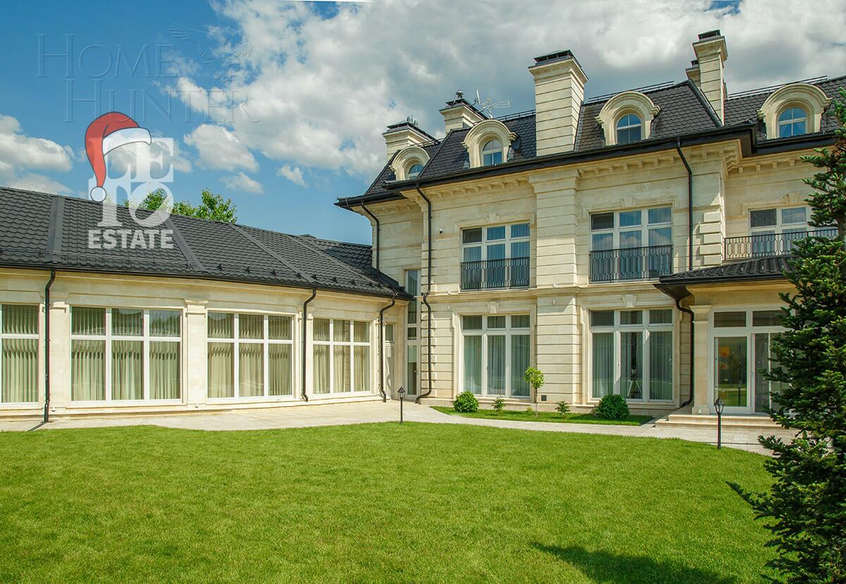 2-этажный коттедж 1 200 м² с отделкой