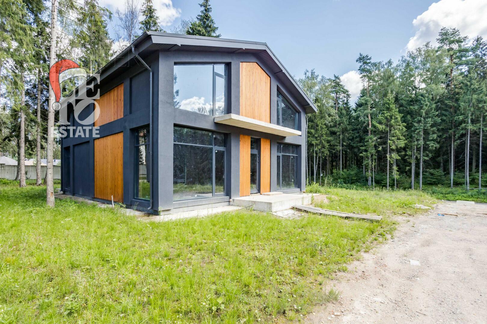 2-этажный коттедж 272 м² без отделки