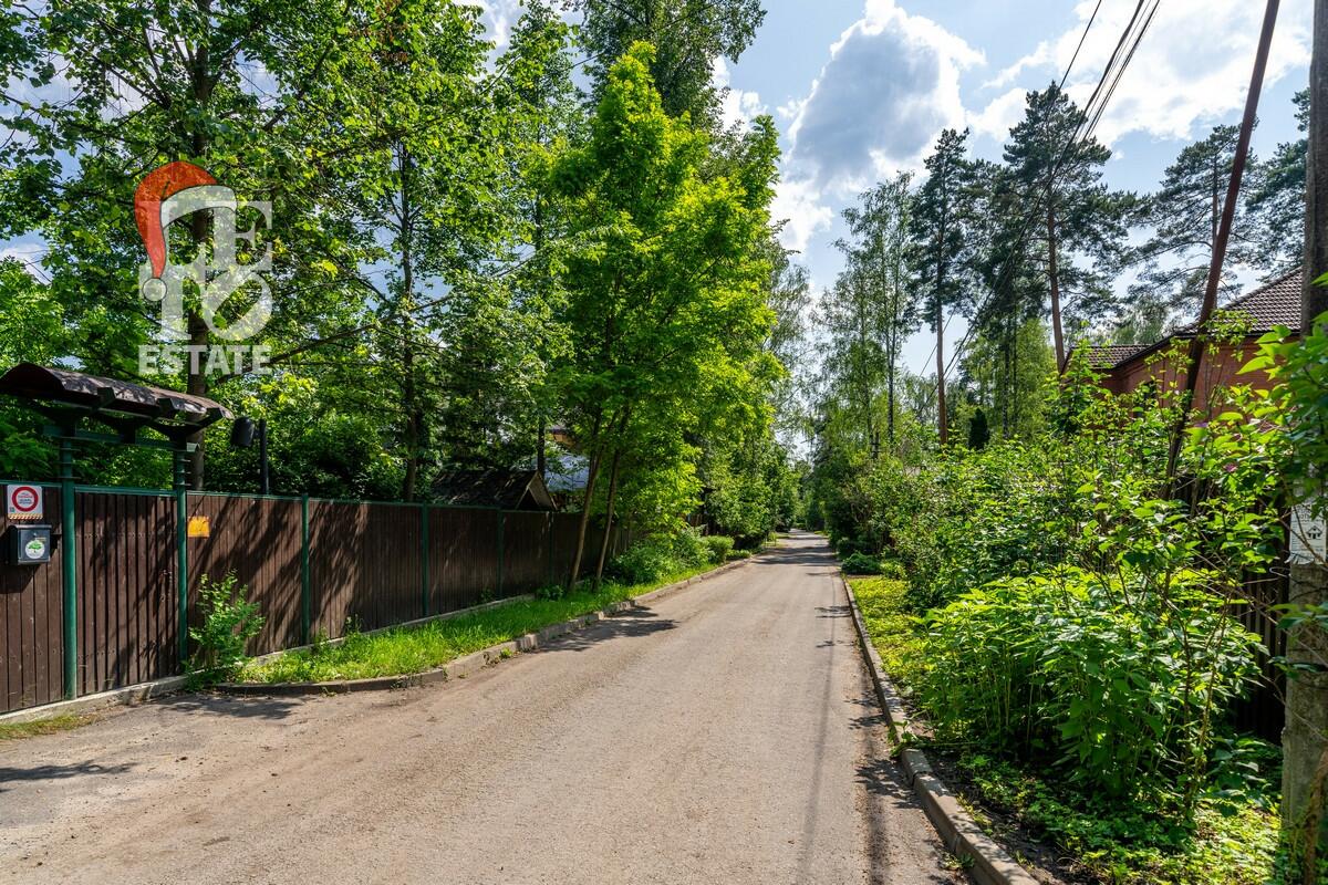 2-этажный коттедж 675.8 м² с отделкой