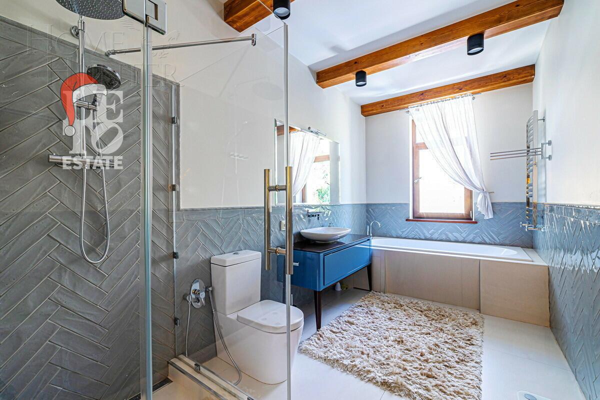 2-этажный коттедж 637 м² с отделкой