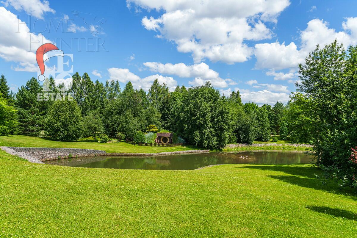 2-этажный коттедж 1 000 м² с отделкой