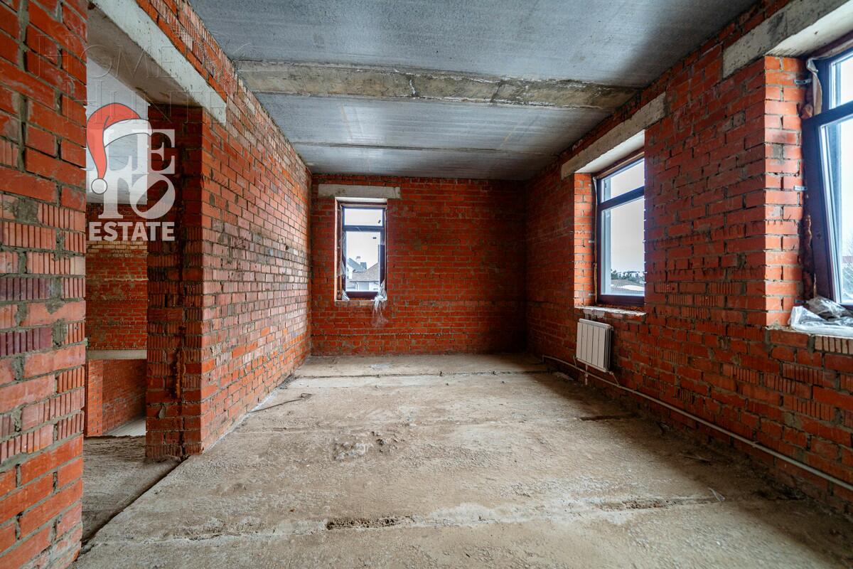 2-этажный коттедж 820 м² без отделки