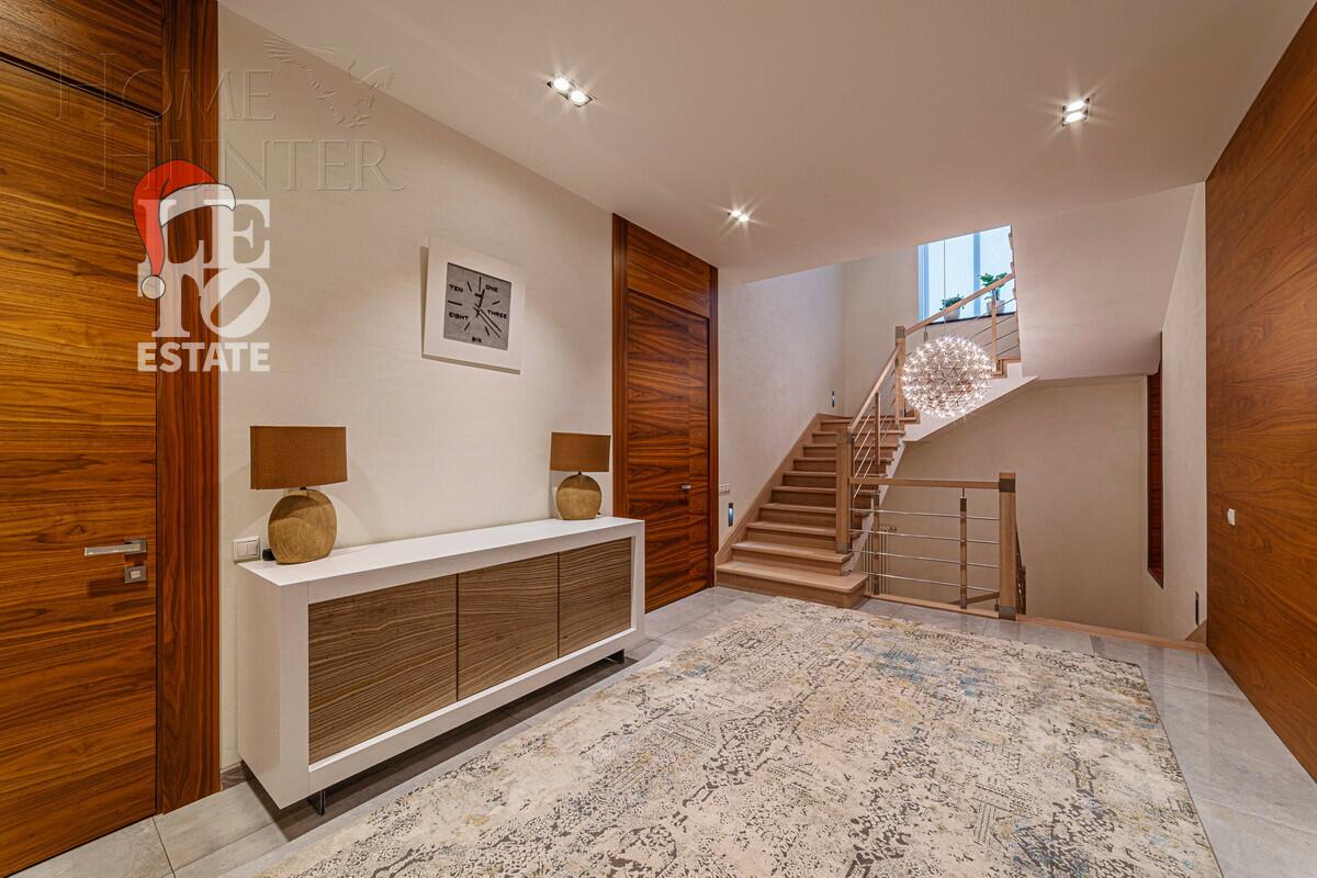 2-этажный коттедж 520 м² с отделкой