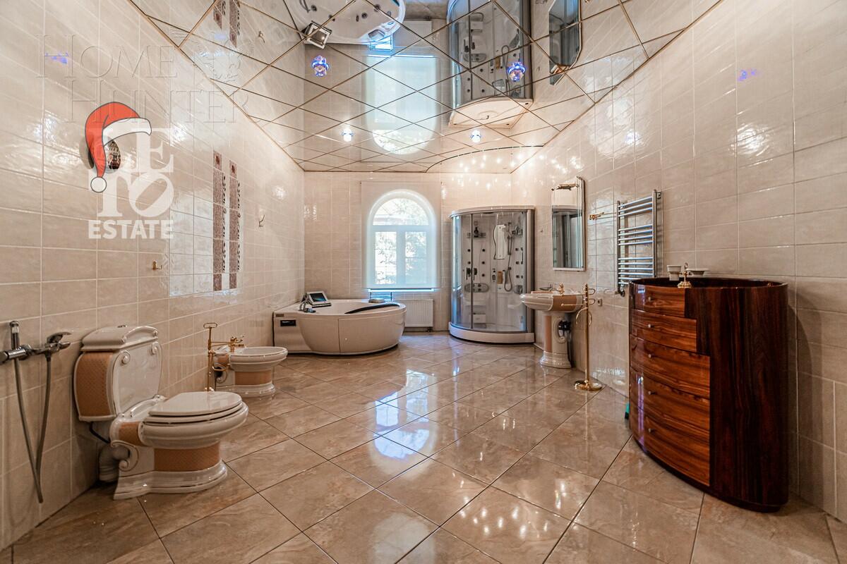 2-этажный коттедж 699.6 м² с отделкой