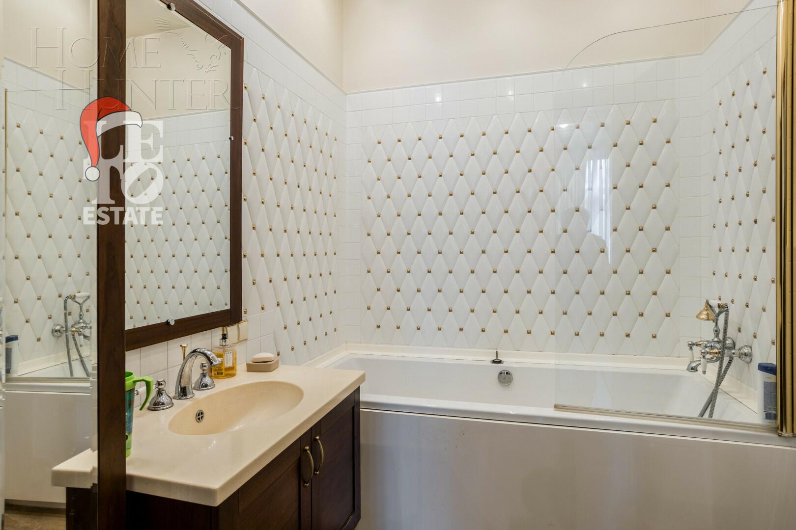 2-этажный коттедж 550 м² с отделкой