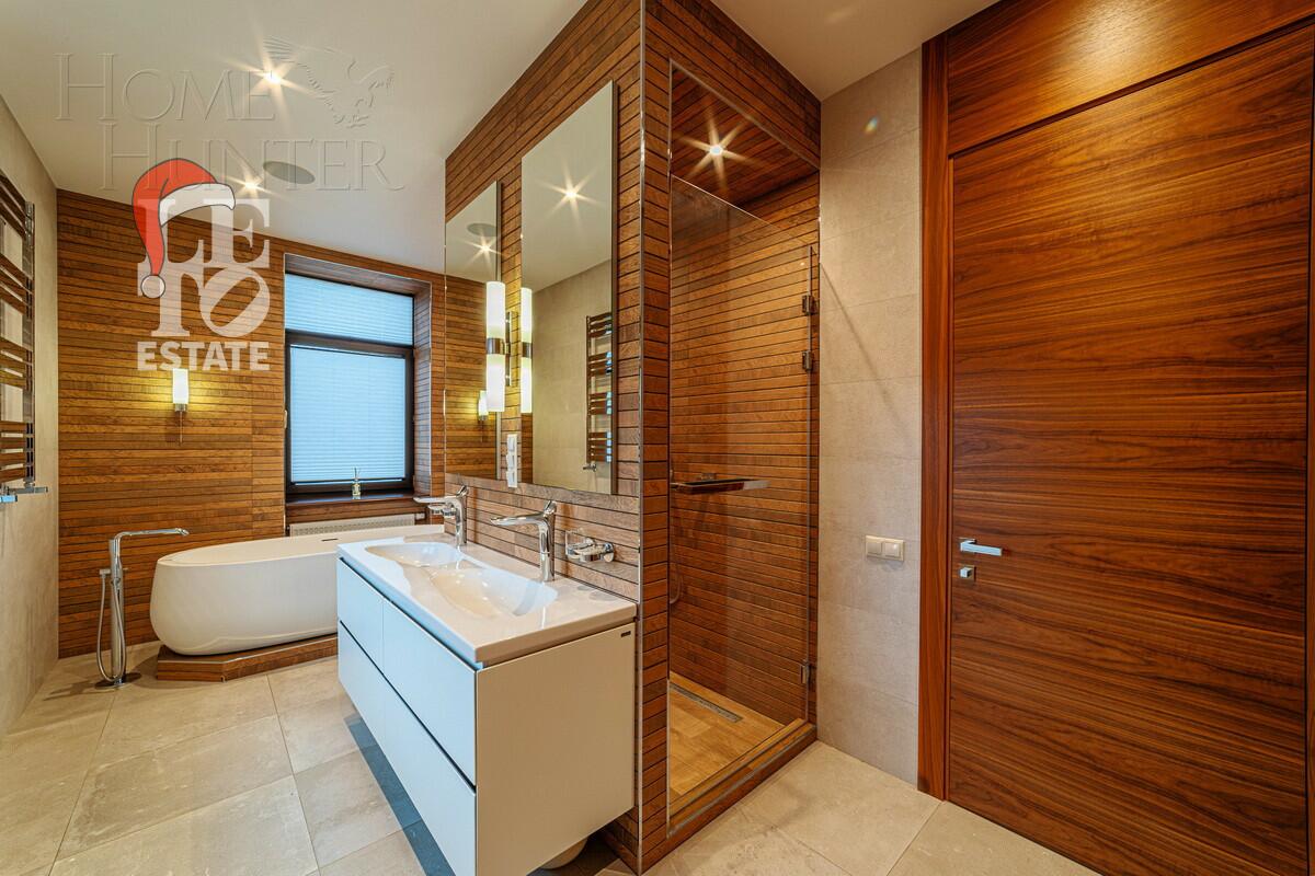 2-этажный коттедж 520 м² с отделкой