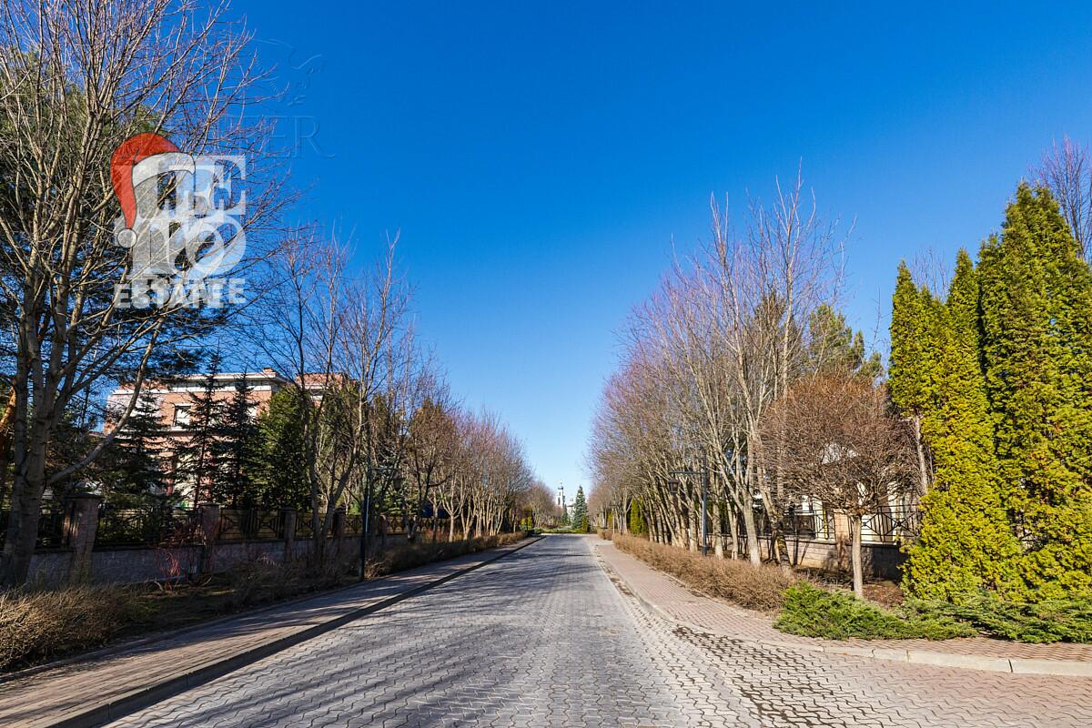 2-этажный коттедж 680 м² без отделки