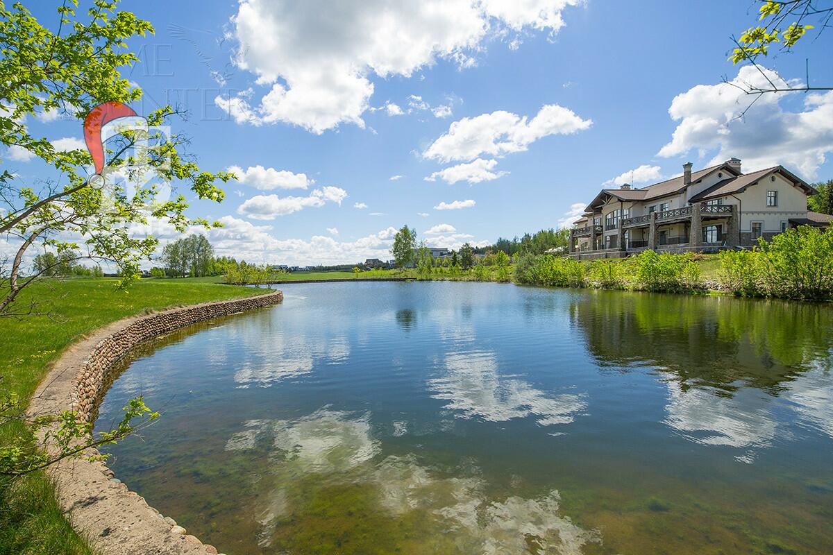 2-этажный коттедж 1 272.6 м² без отделки